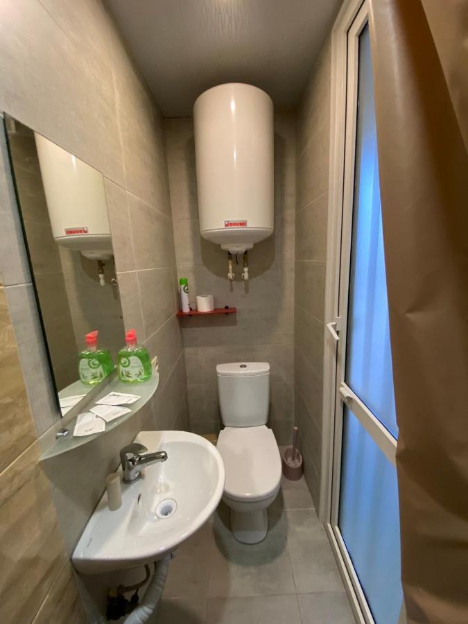 House&House 84 Apartment Petropavlovskaya Borshchagovka Екстериор снимка