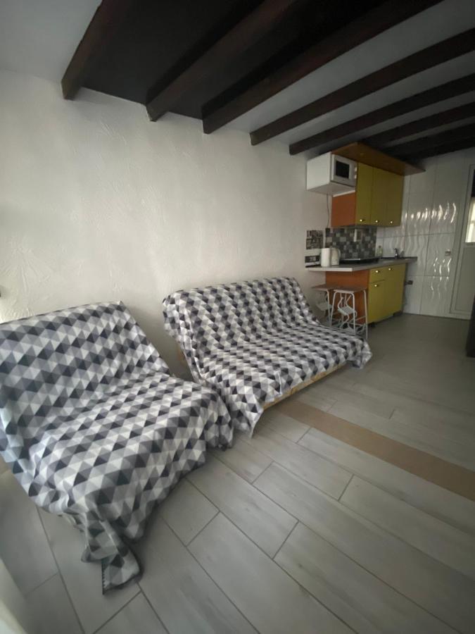 House&House 84 Apartment Petropavlovskaya Borshchagovka Екстериор снимка
