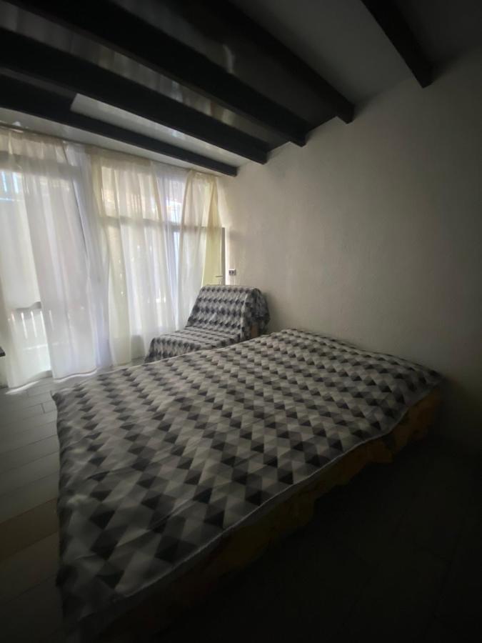 House&House 84 Apartment Petropavlovskaya Borshchagovka Екстериор снимка